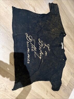 Crop Top Tee with Script Graphic - Black/Cream
